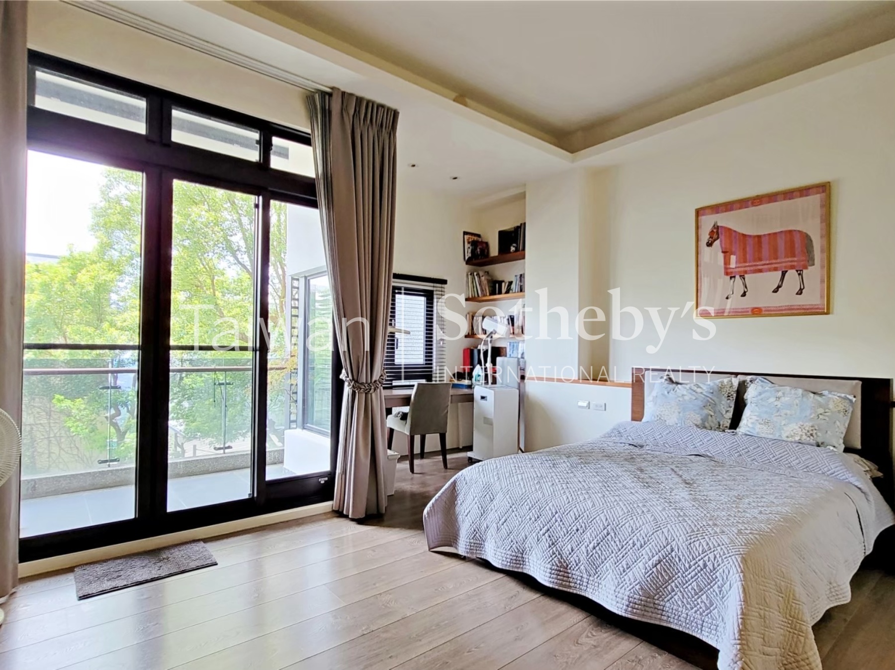 大景山莊海景電梯別墅室內照