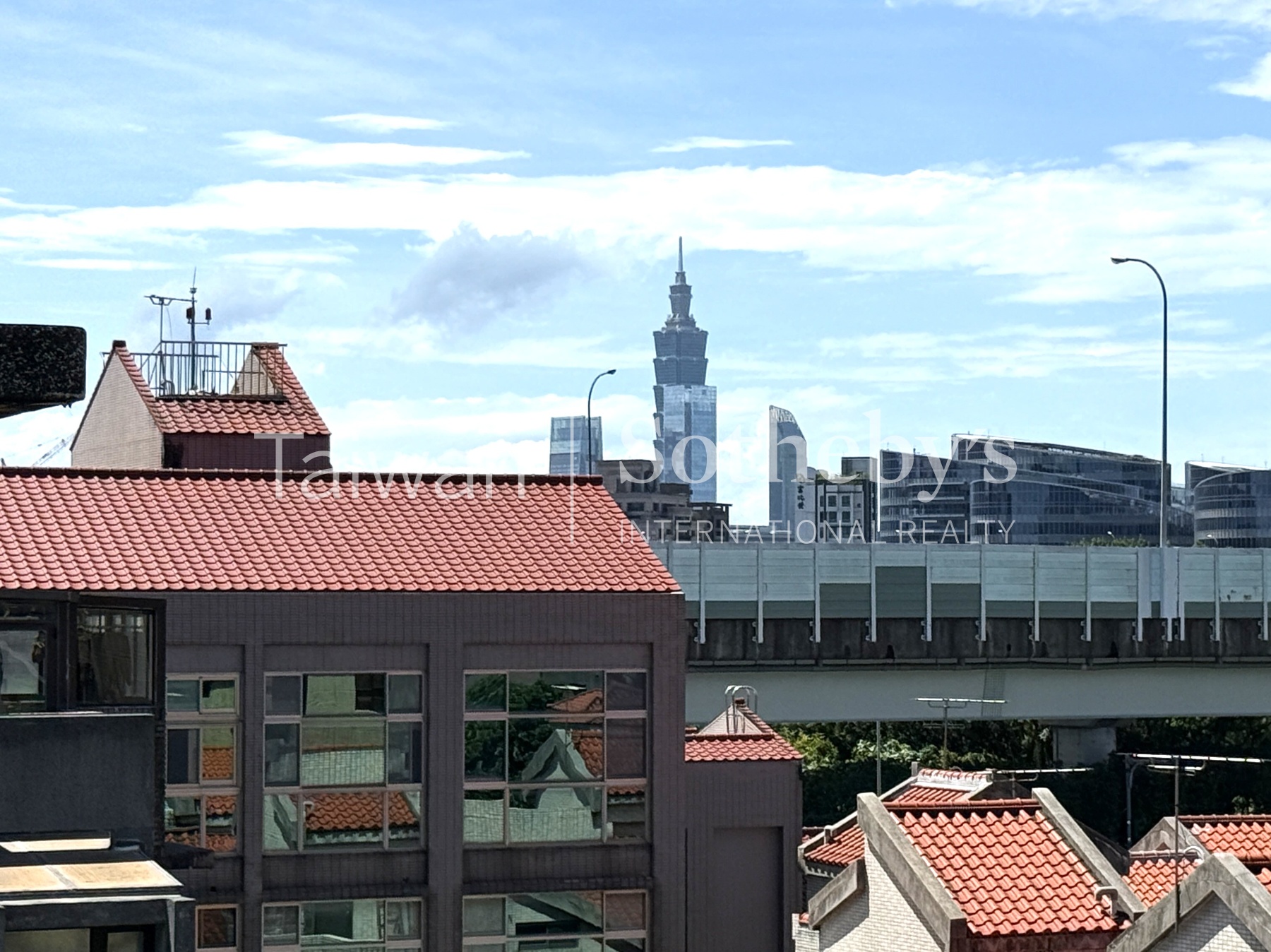 內湖四期公園電梯別墅景觀照