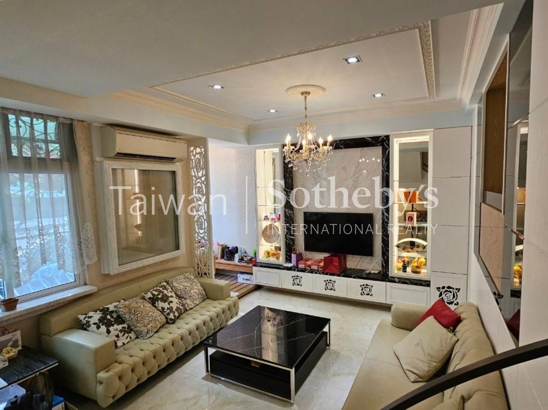 玉成公園大別墅室內照