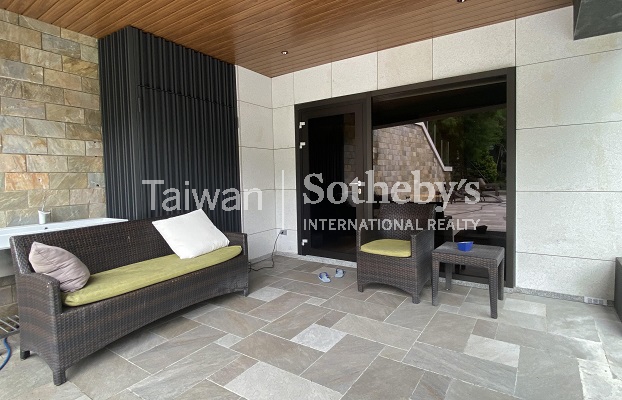 華城獨棟雲海電梯美墅現場實景