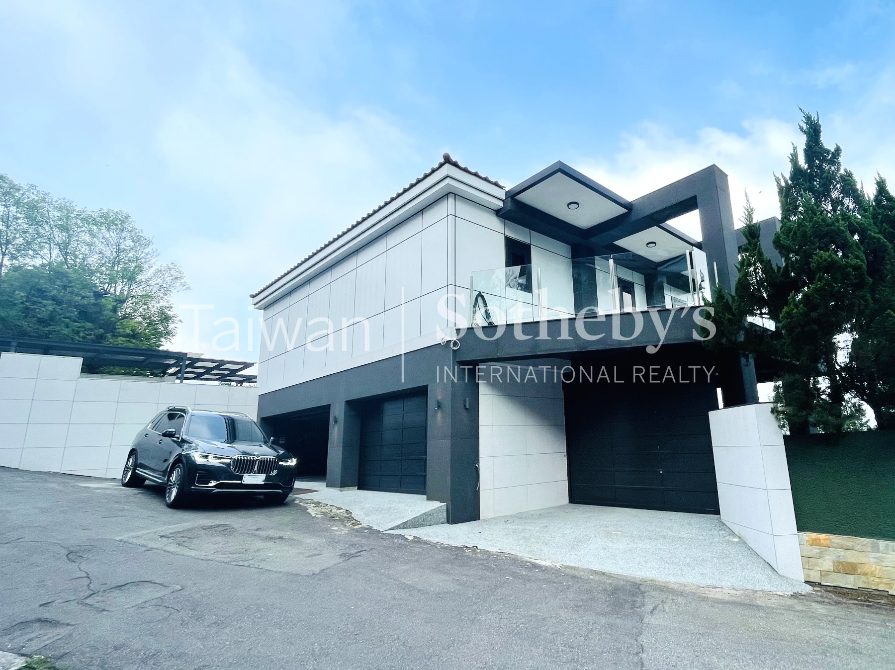 華城獨棟雲海電梯美墅建物外觀