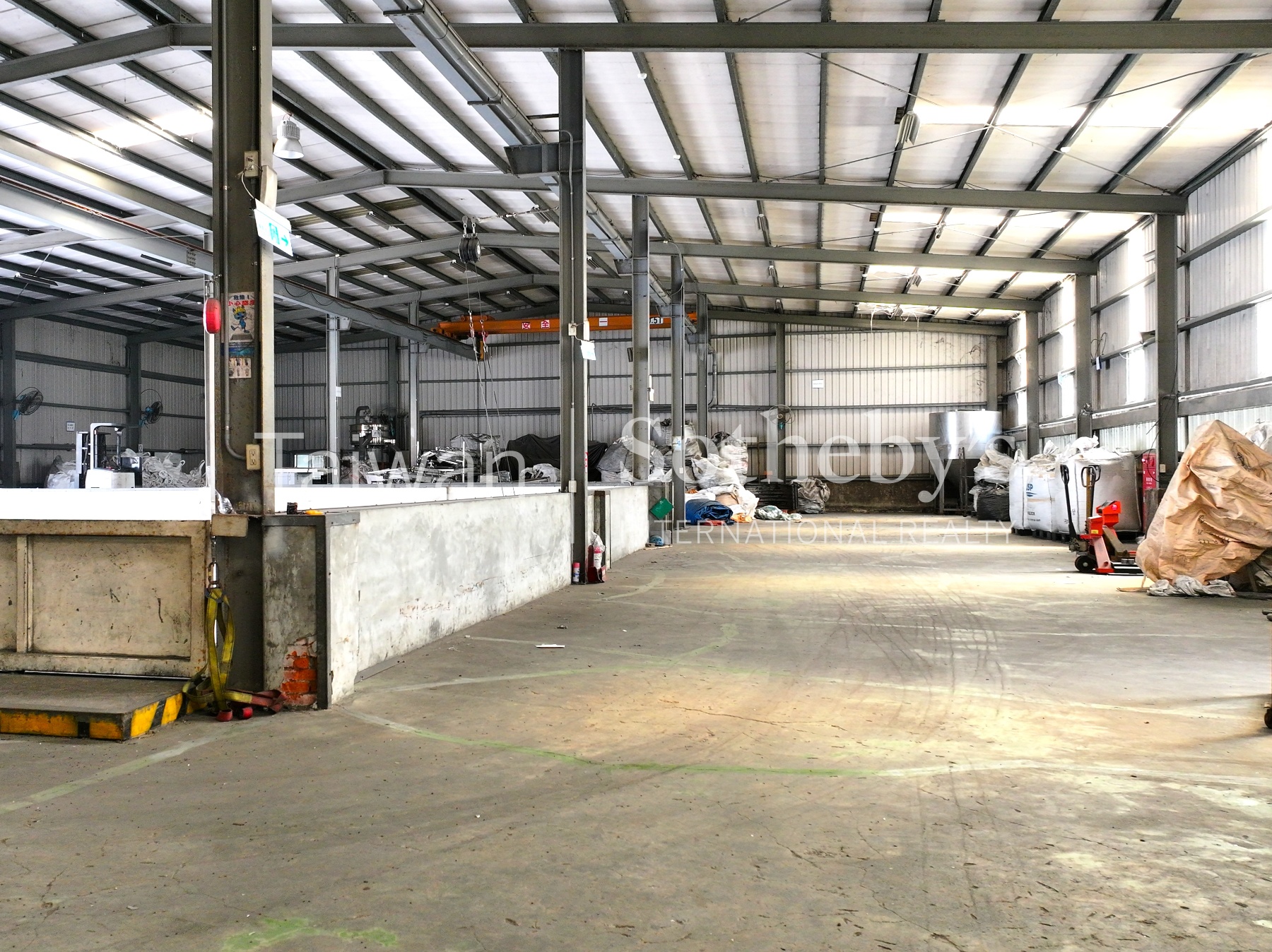 大湳交流道旁大馬路丁建農地1425坪現場實景