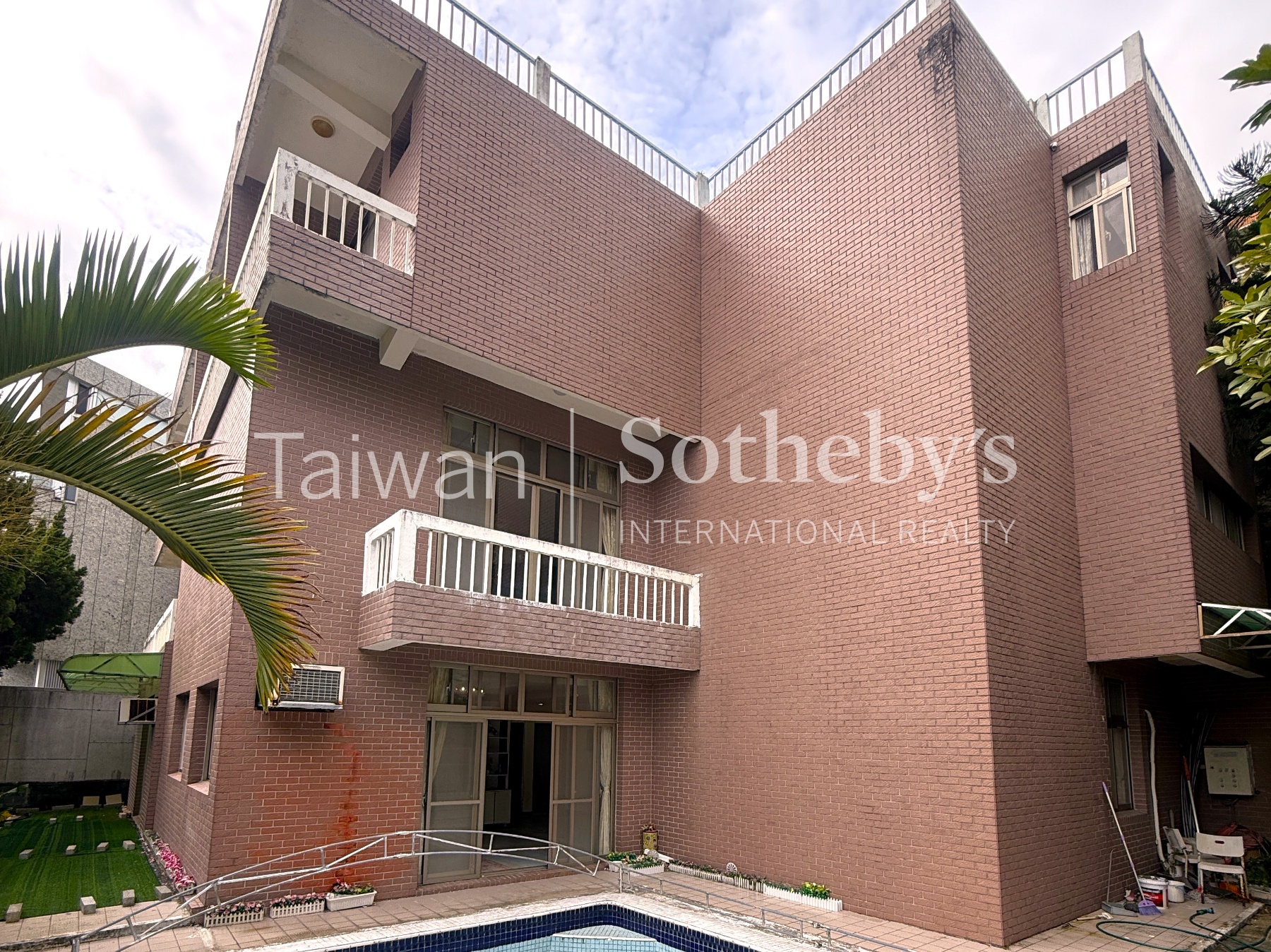 柏園景觀別墅建物外觀