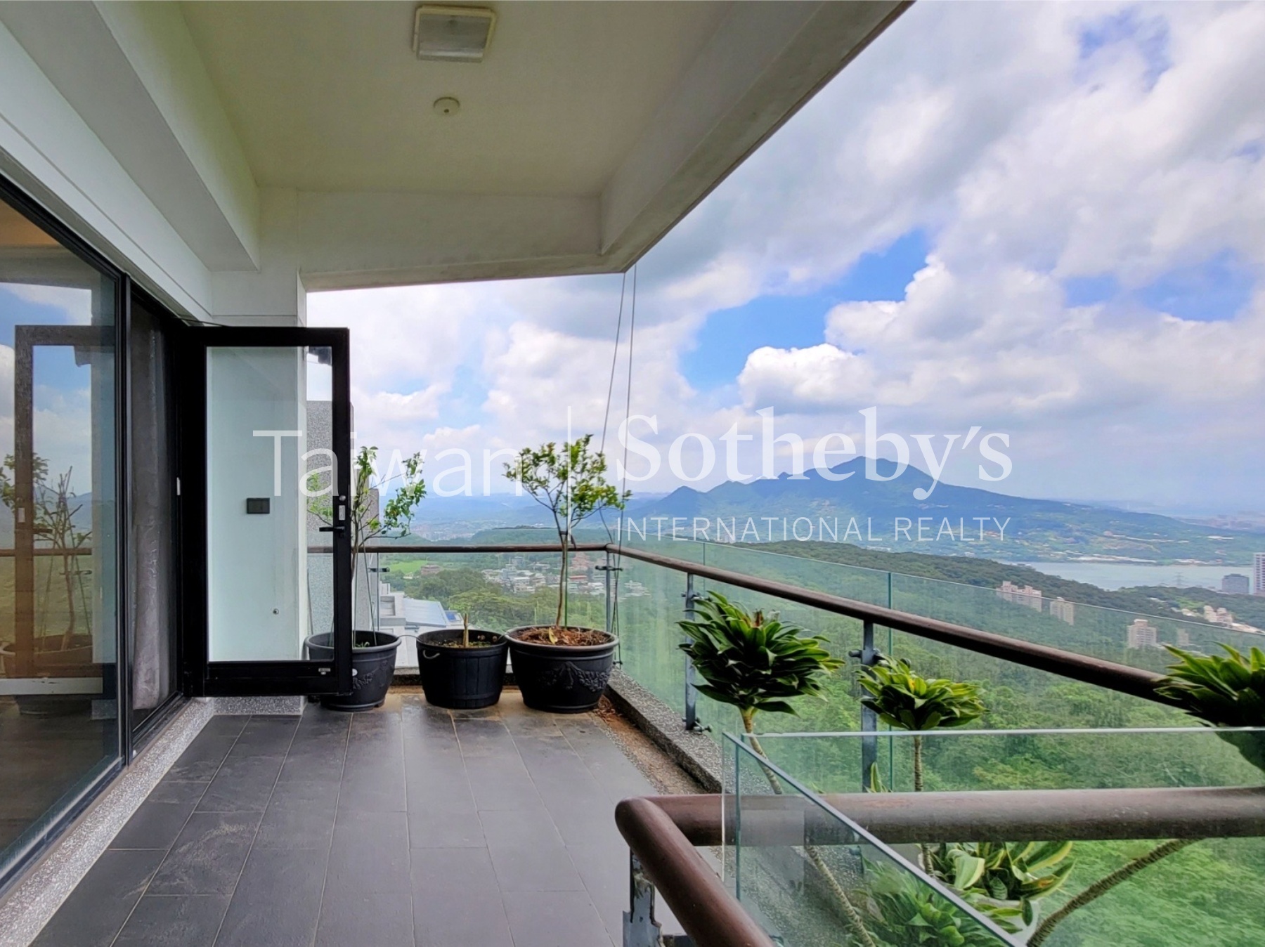 大景大院帝王級海景別墅陽台