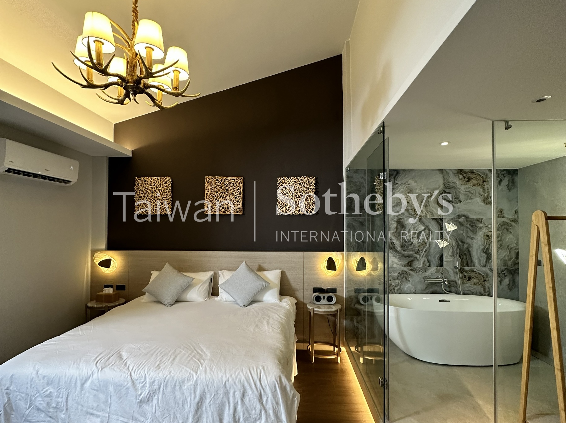 企業成功人士奢華比佛利招待會館室內照