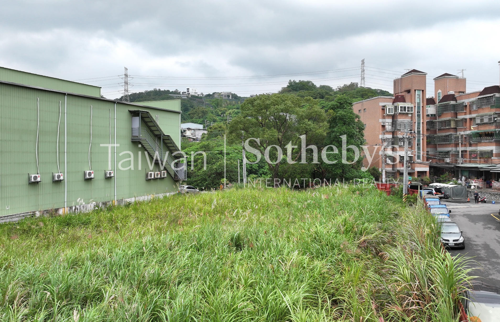 龜山漂亮大面寬丁建基地超值二字頭周邊環境